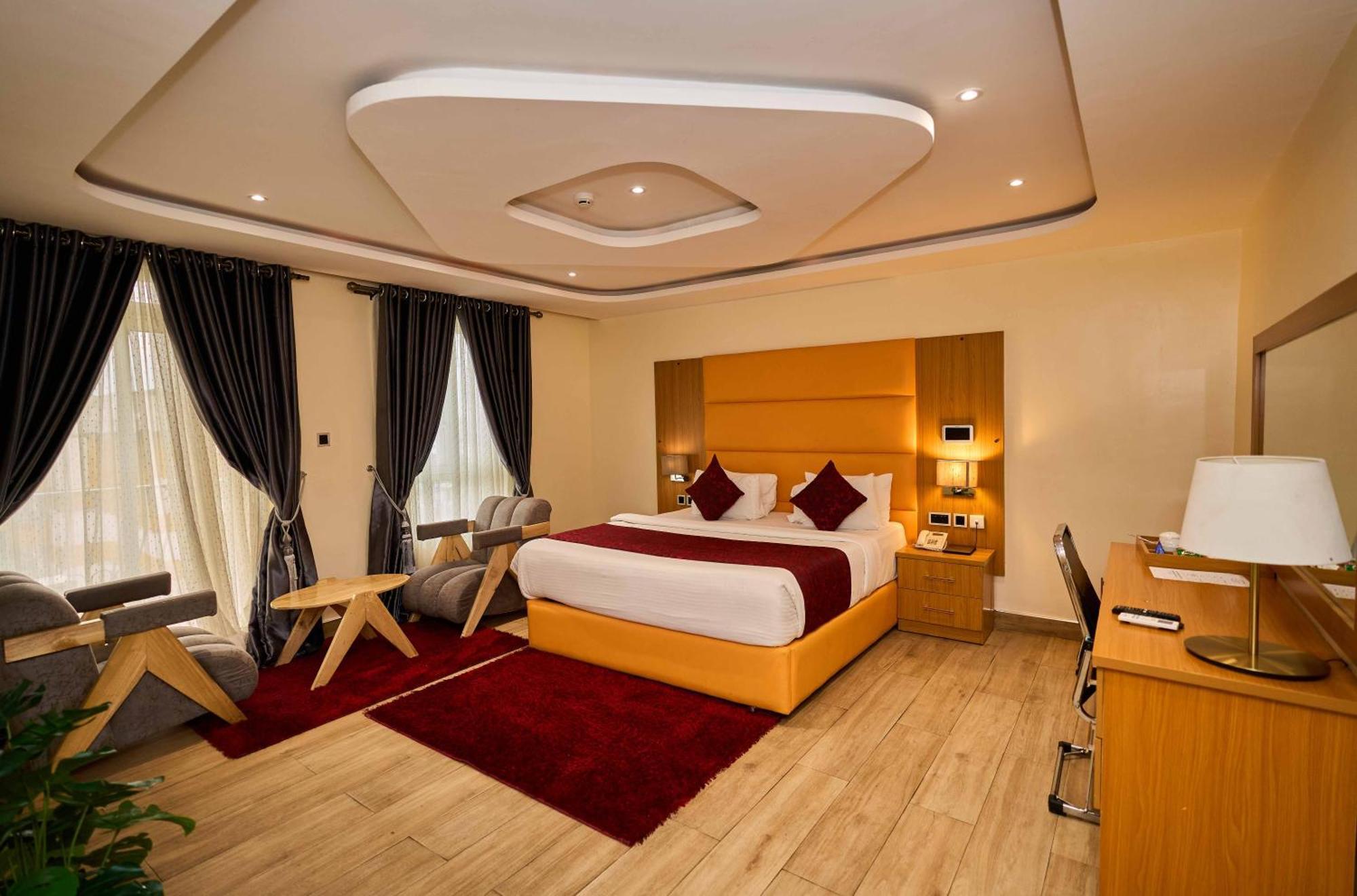 Watercress Hotels And Event Ikeja Esterno foto