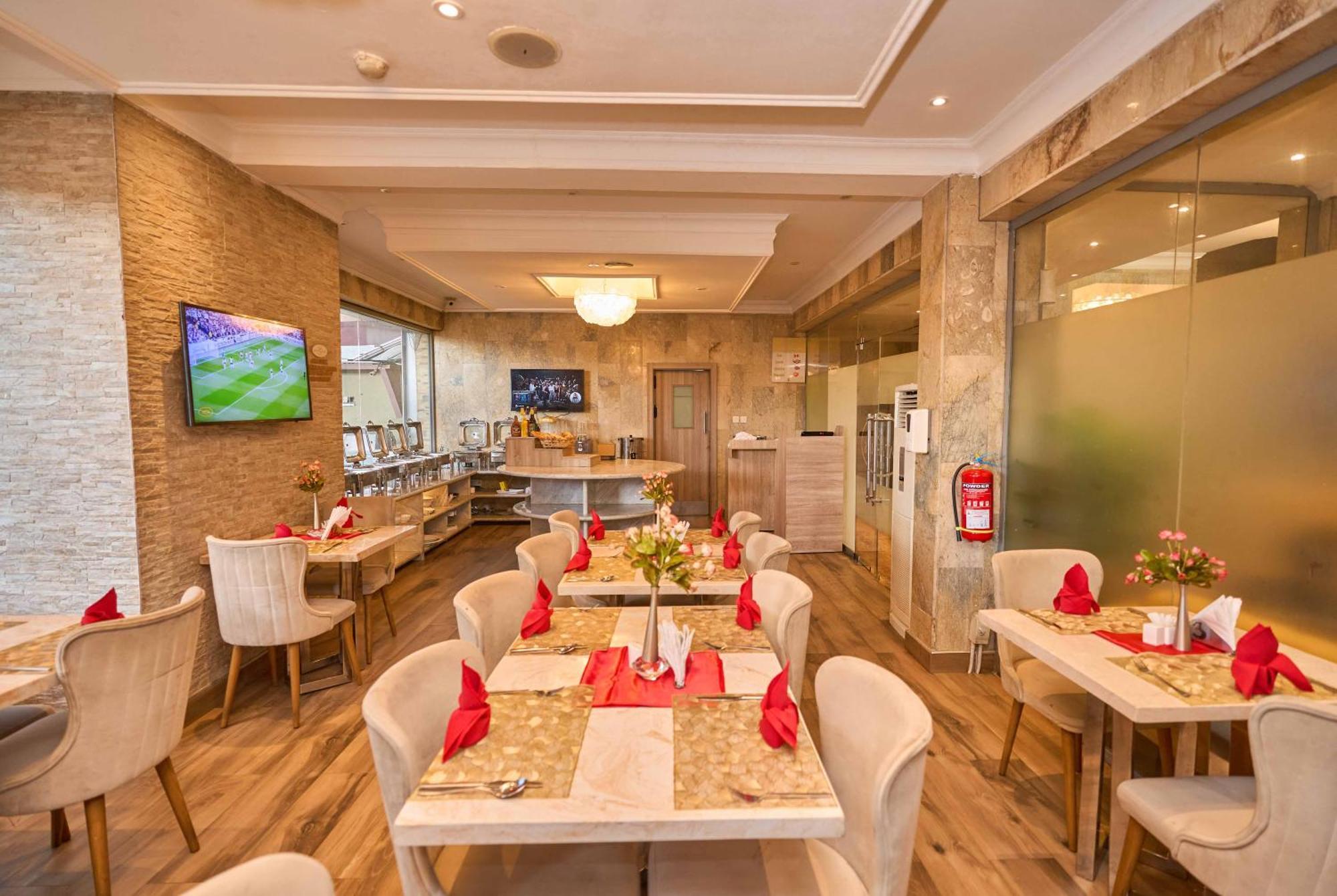 Watercress Hotels And Event Ikeja Esterno foto
