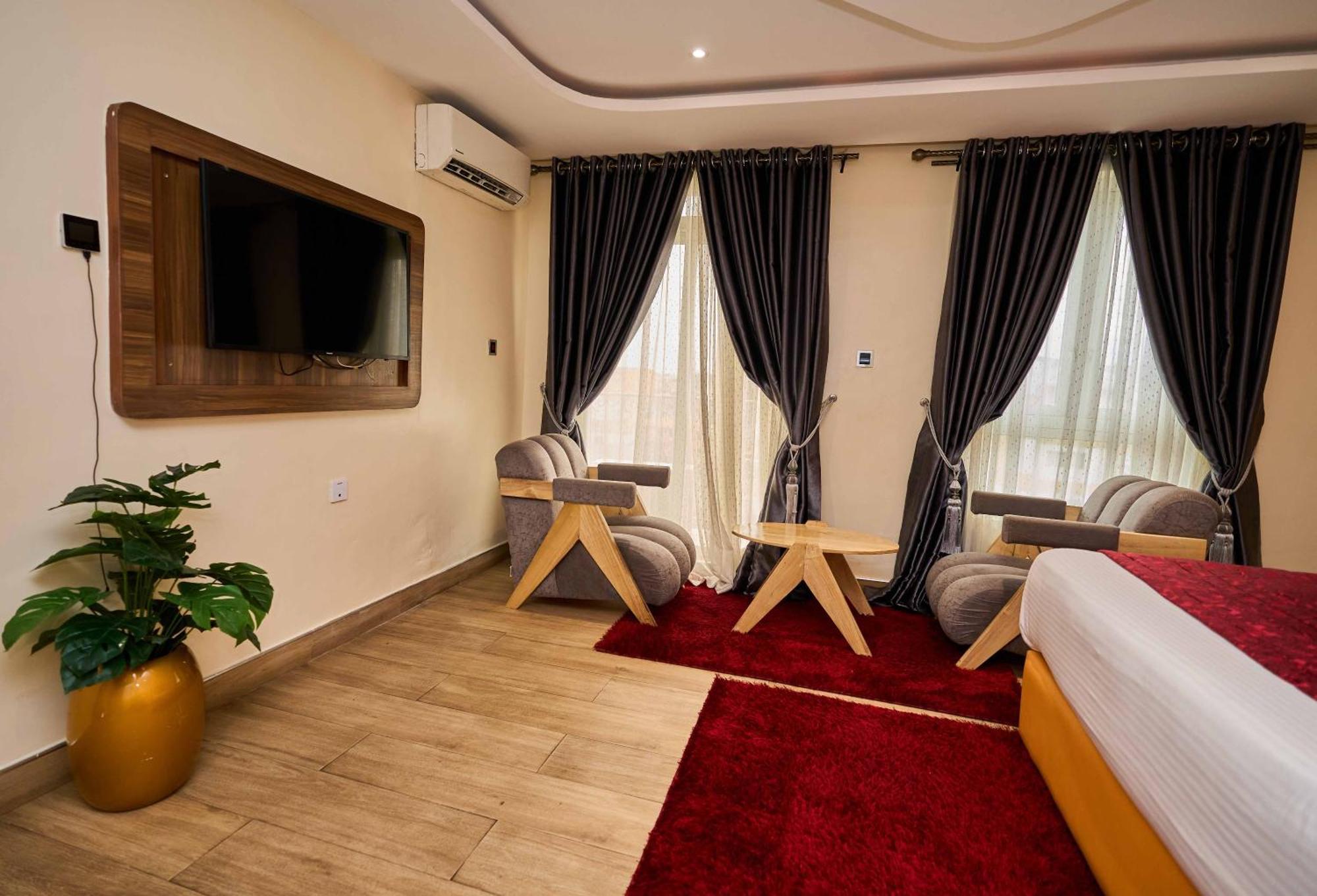 Watercress Hotels And Event Ikeja Esterno foto